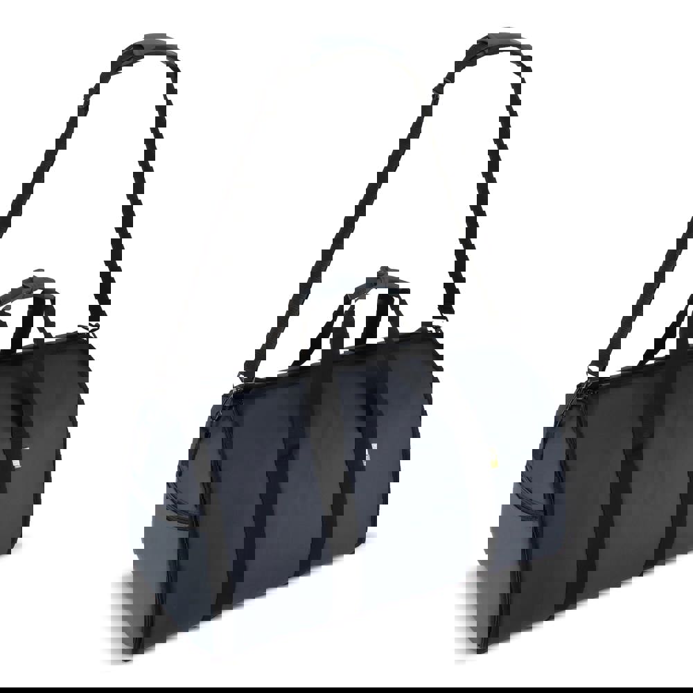 d4f5e6698e87a302ce4e713a1d8d6390216d5db909b22ea4807f880d42e497a3 | Fitness Bag